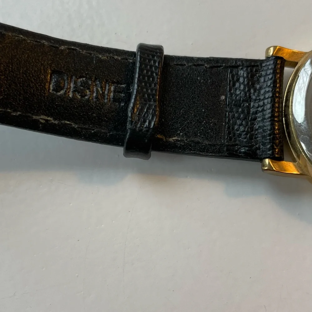 The Disney Catalog, 2000 Wrist Watch, Mickey‎ Mouse
